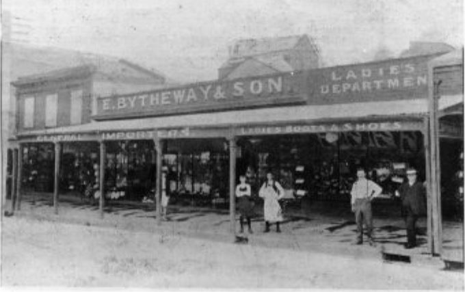 Christmas shopping in Gympie – 1891